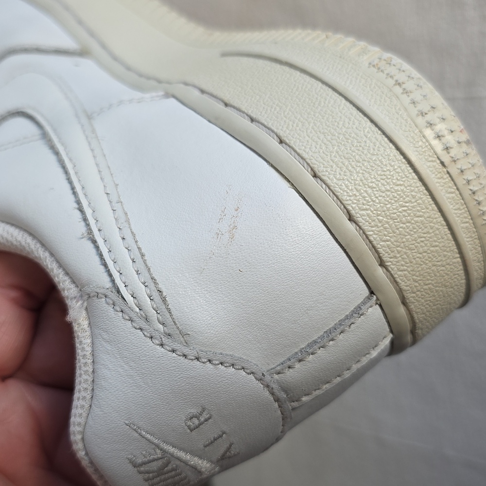 Nike Kids Air Force 1 Low Top White Sneakers Size 6.5Y - Picture 16 of 16